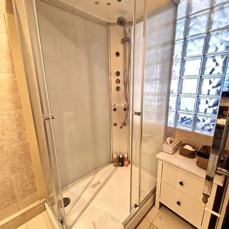 Apartment Arc De Triomphe- Tour Eiffel - Champs Elysees - 4 People *